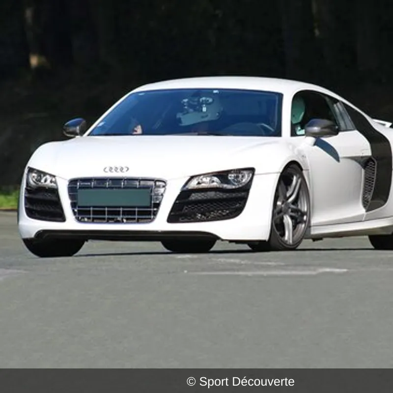 Coffret Pilotage en Audi R8 V10 sur le circuit des Écuyers