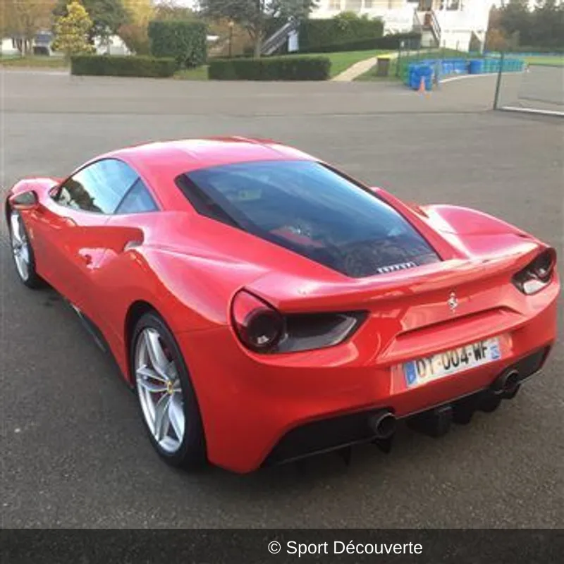 Coffret Pilotage Ferrari F488 GTB sur le circuit de Dreux