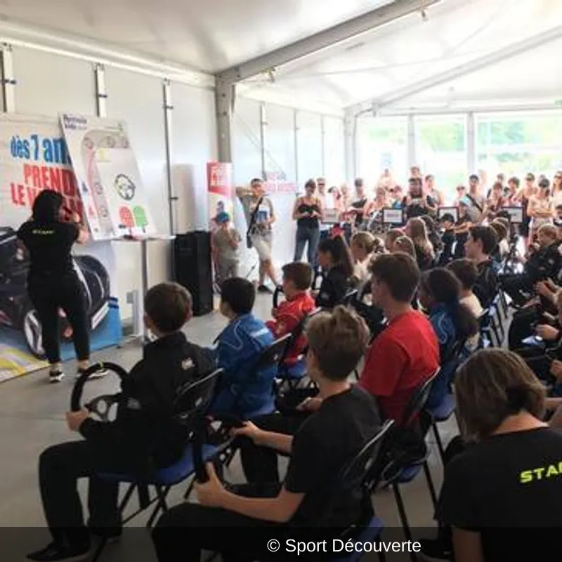 Coffret Pilotage Multivolant Enfant à Fontenay-Le-Comte