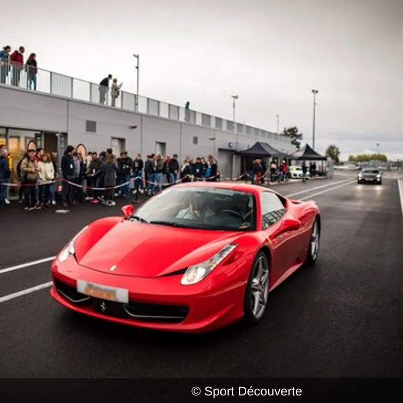 Pilotage Ferrari 488 GTB sur le circuit de Fay-de-Bretagne
