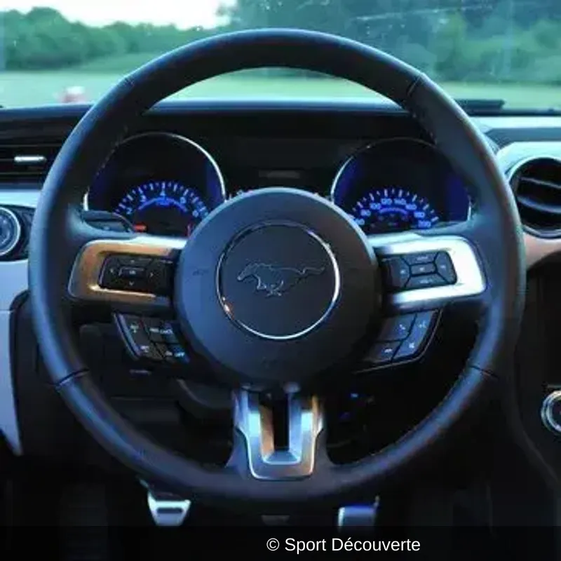 Pilotage Ford Mustang V8 - Circuit de l’Auxois Sud