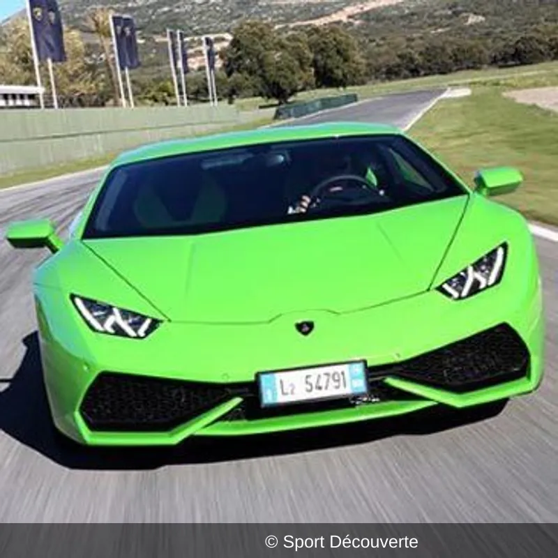 Pilotage Lamborghini Huracan sur le circuit de Nogaro