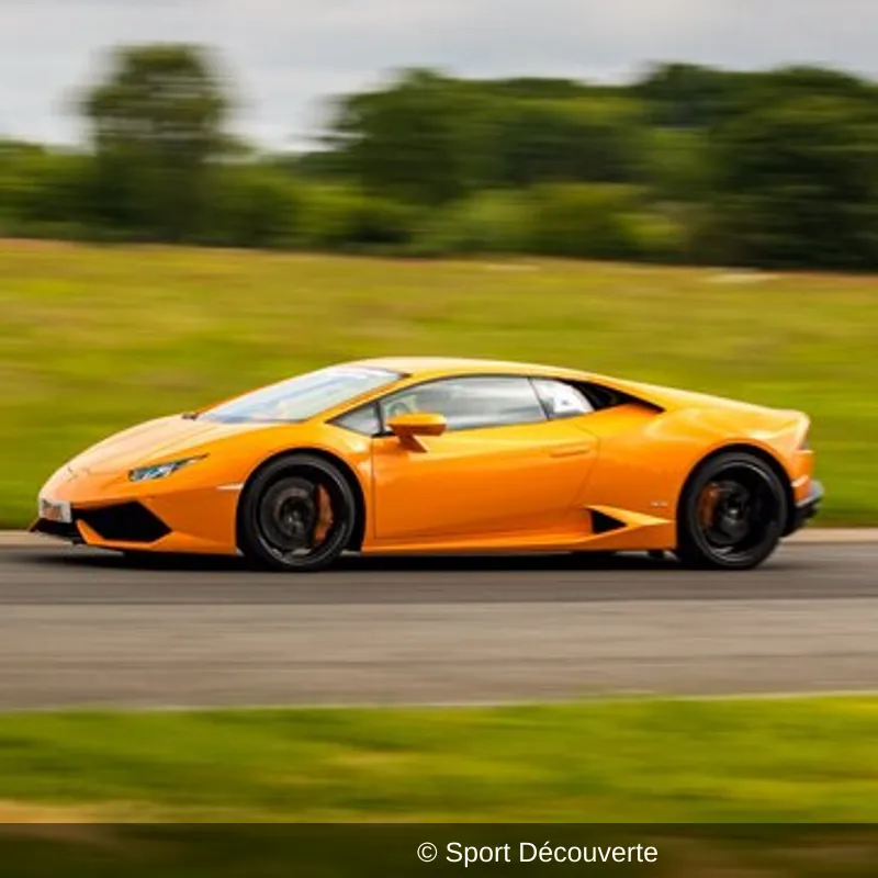 Pilotage Lamborghini Huracan LP-610 sur le circuit de Fay-de-Bretagne