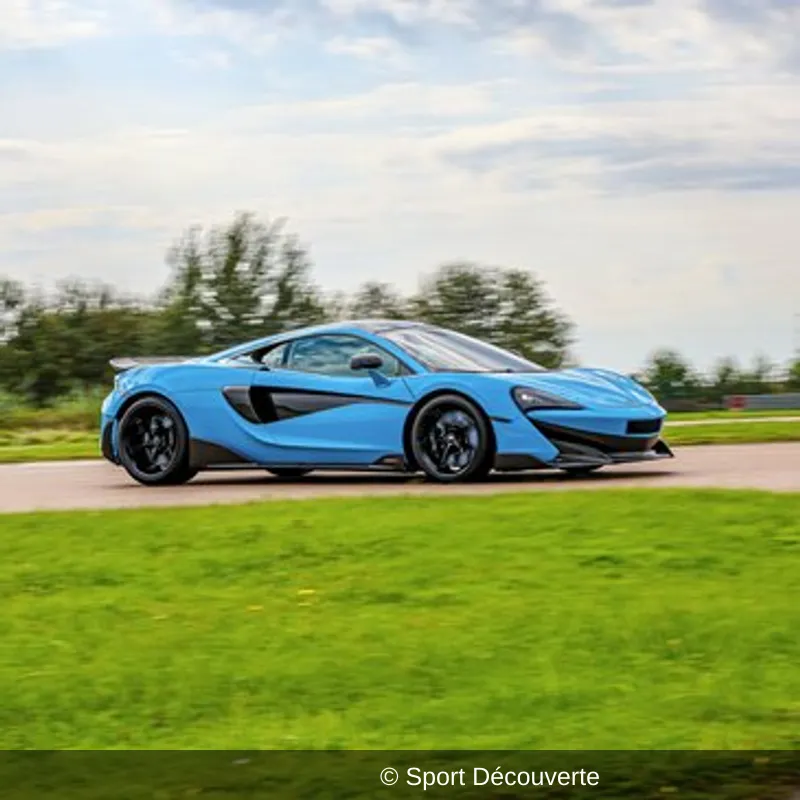 Pilotage McLaren 600LT sur le circuit de Haute-Saintonge