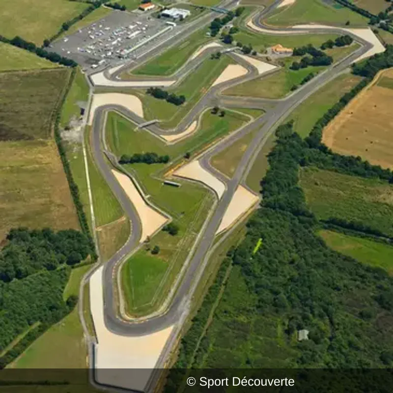 Pilotage Mercedes AMG GT R Pro - Circuit du Val de Vienne