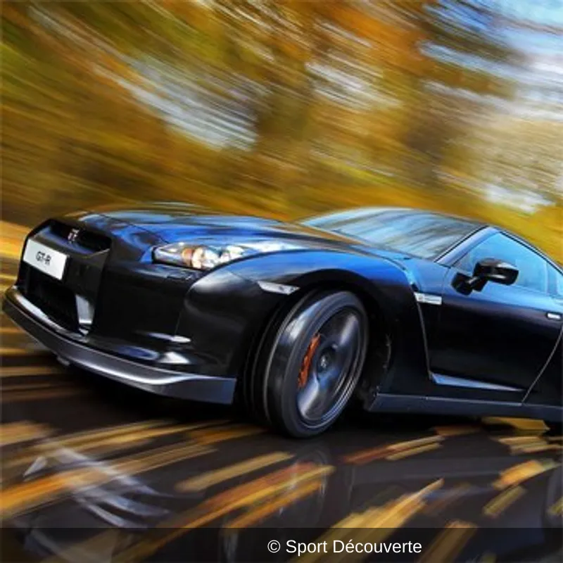 Pilotage Nissan GT-R sur le circuit de Croix-en-Ternois