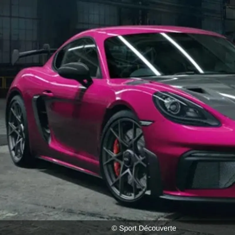 Pilotage Porsche 718 Cayman GT4 RS sur le circuit de Dijon-Prenois