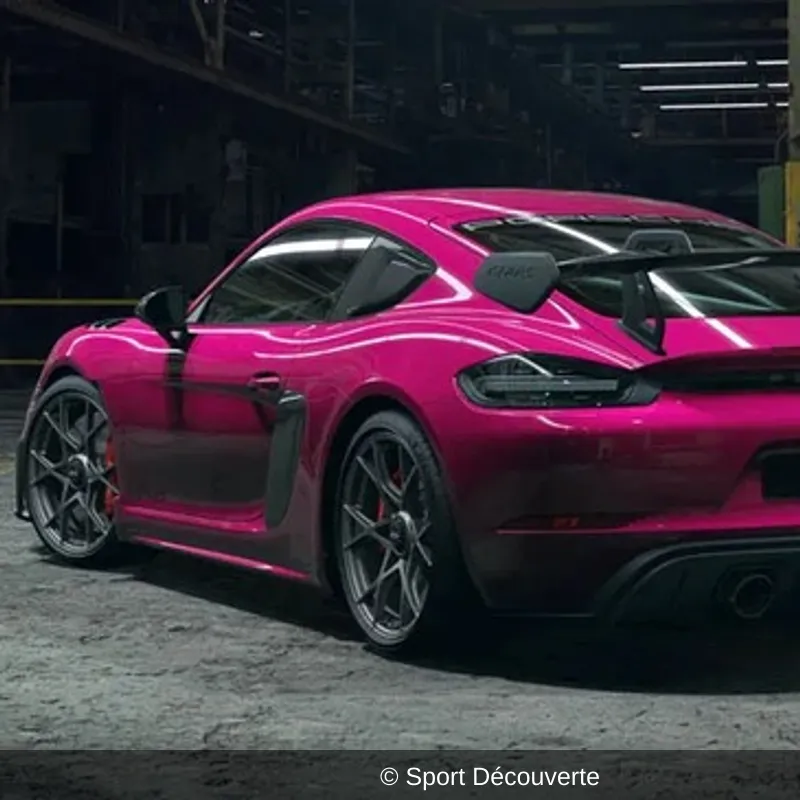 Pilotage Porsche 718 Cayman GT4 RS sur le circuit de Nogaro