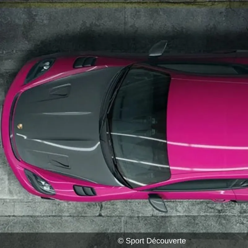 Pilotage Porsche 718 Cayman GT4 RS sur le circuit d’Issoire