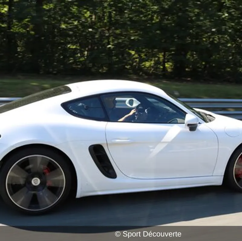 Pilotage Porsche 718 Cayman S sur le circuit de Croix-en-Ternois