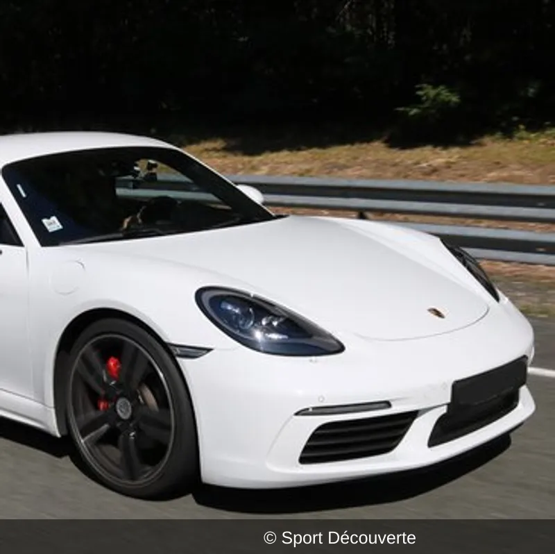 Pilotage Porsche 718 Cayman S sur le circuit des Écuyers