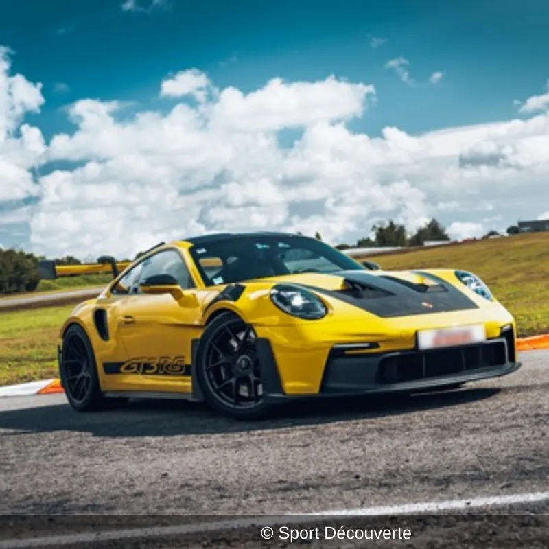Pilotage Porsche 992 GT3 RS sur le circuit de Mornay