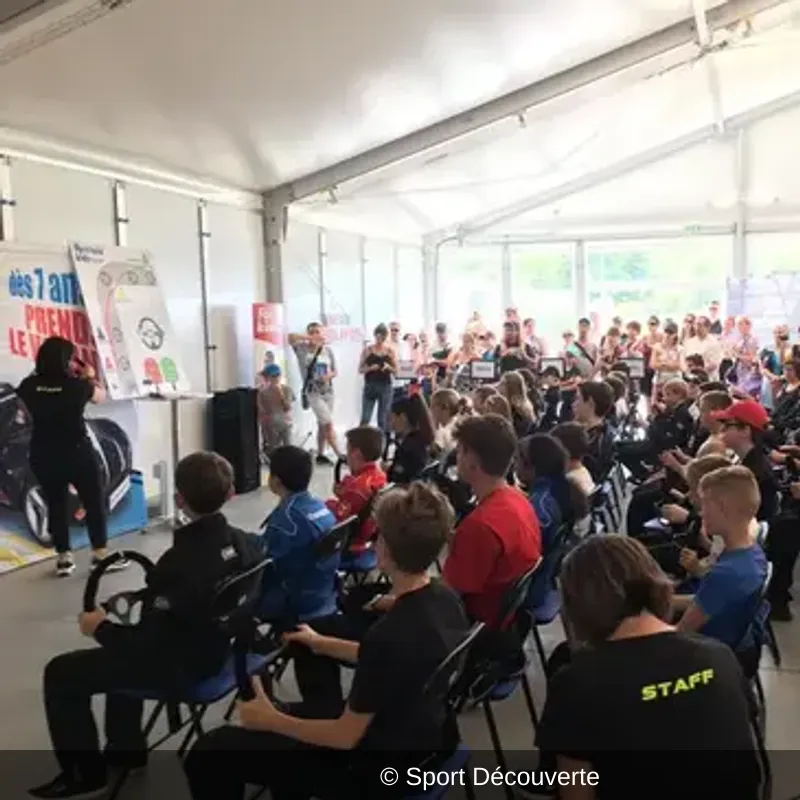 Pilotage pour Enfant en Ferrari F430 à Brissac